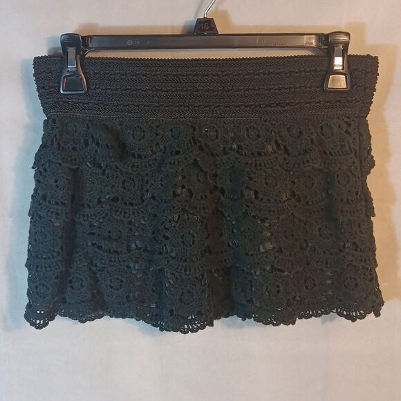 Black Crochet Shorts - Picture 6 of 6